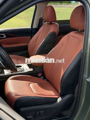 Kia carnival 2.2Dsignature 7s 6000 km