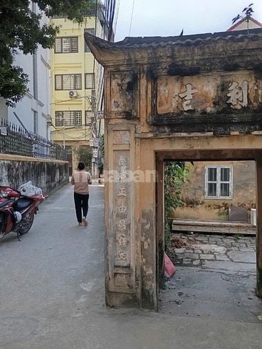 CHO HỘ GIA ĐÌNH THUÊ NGUYÊN CĂN NHÀ PHỐ XUÂN ĐỖ, CỰ KHỐI, CĂN GÓC. NGÕ