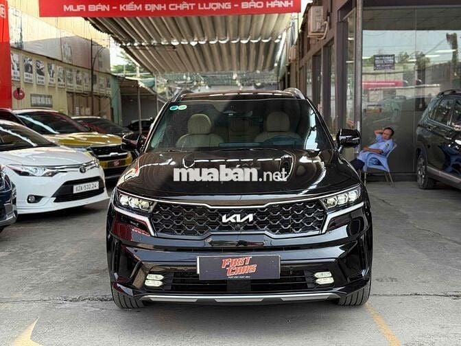 Kia Sorento 2024 Signature 2.5 AT AWD - 16000 km