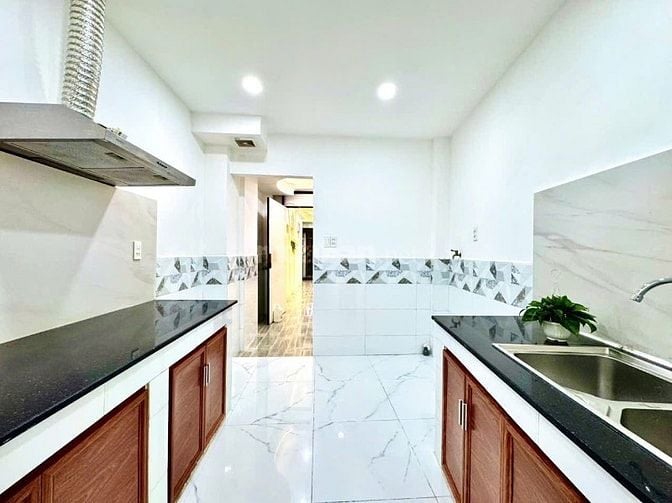 Cần bán nhà 1 sẹc Đường Trần Quý Khoách Quận 1, 50m2 Giá 3ty280 lh