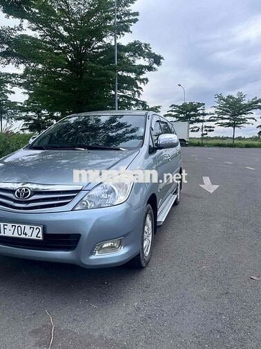 Innova 2011 GSR 7 ghê- odo 107n km.cuc đep