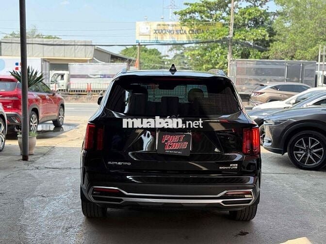 Kia Sorento 2024 Signature 2.5 AT AWD - 16000 km