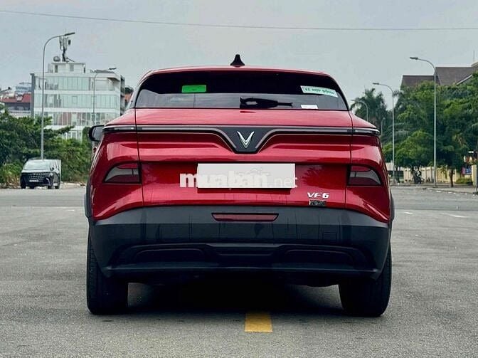 VinFast VF6 2025 Eco - 16.000 km sơn zin 100% keng