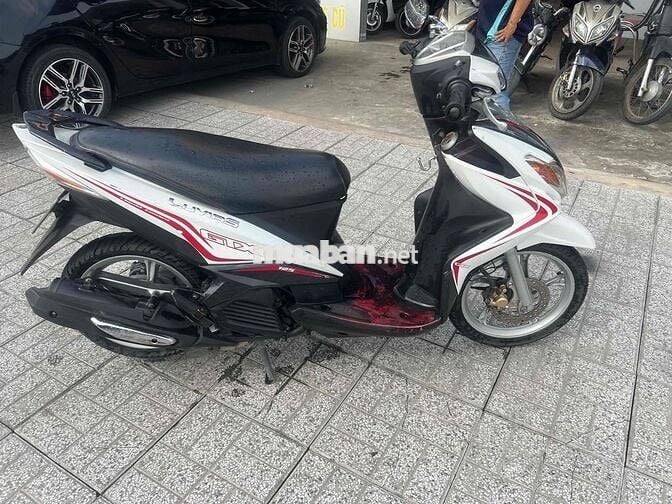 Yamaha Luvias GTX Trắng Đen Đỏ