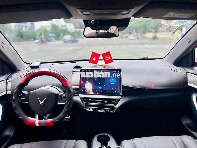 VinFast VF6 2025 Eco - 16.000 km sơn zin 100% keng