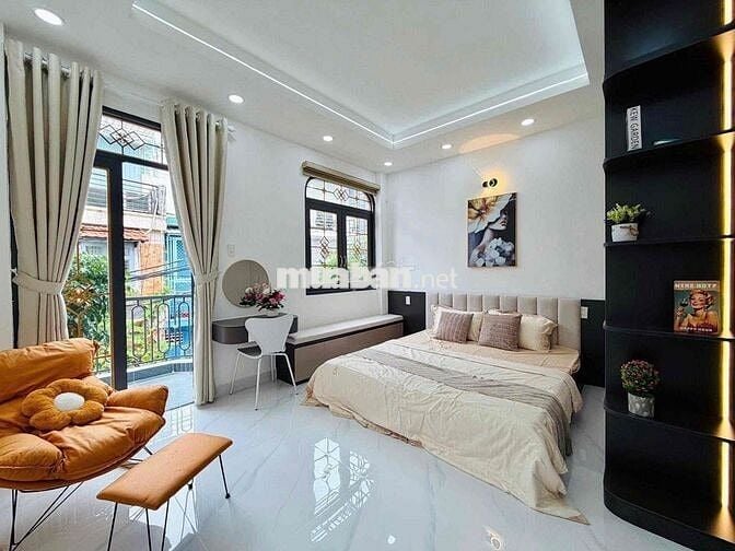 Nhà Đẹp Giá Tốt Hẻm Một Sẹt Tặng Full Nội Thất Ngay Tại Trung Tâm Trịn