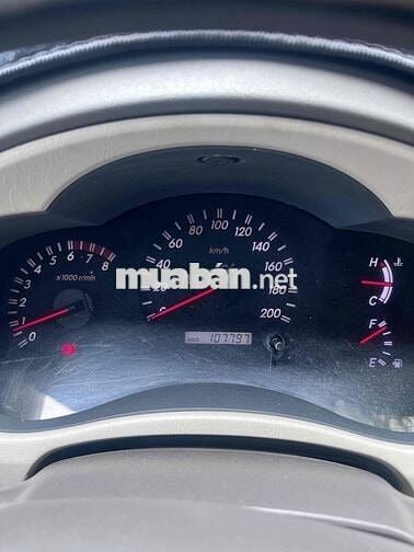 Innova 2011 GSR 7 ghê- odo 107n km.cuc đep