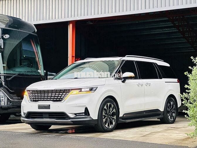 Kia Carnival 2023 Signature 2.2D Lên 100tr đồ chơi