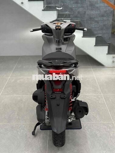 Sh350i 2023 xám bạc lướt 3000km