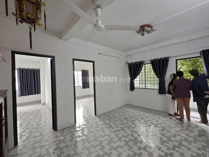 Cho thuê nhà Chung cư 006 C Hùng Vương lầu 2, 84m2, 3 phòng, 8,5tr