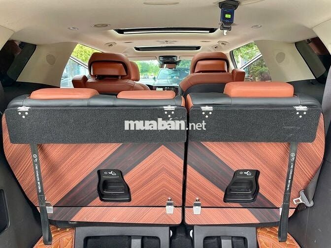 Kia Carnival 2023 Signature 2.2D Lên 100tr đồ chơi