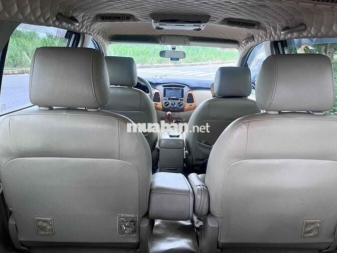 Innova 2011 GSR 7 ghê- odo 107n km.cuc đep