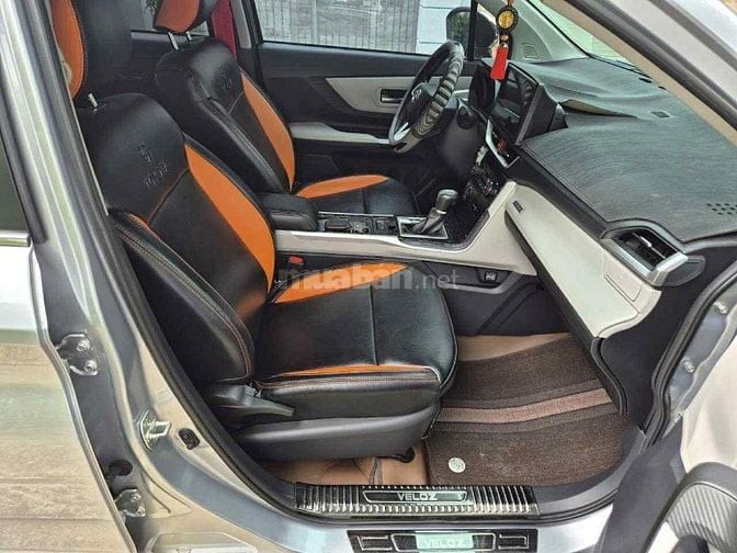 Toyota Veloz Cross 1.5 CVT TOP 2023,gia đình sử dụng mới 98%.
