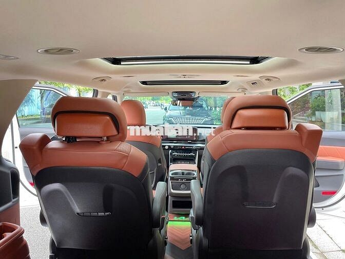 Kia Carnival 2023 Signature 2.2D Lên 100tr đồ chơi