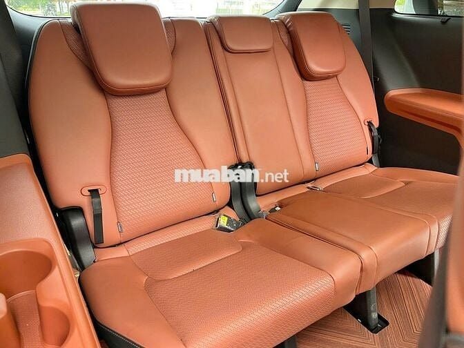 Kia Carnival 2023 Signature 2.2D Lên 100tr đồ chơi