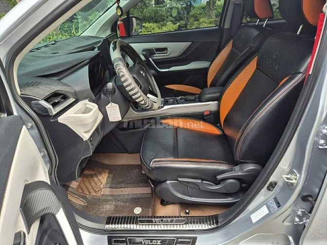 Toyota Veloz Cross 1.5 CVT TOP 2023,gia đình sử dụng mới 98%.