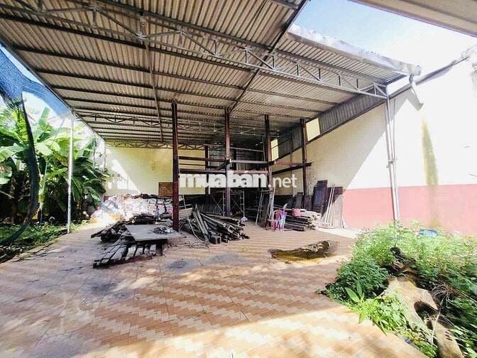 Bán Đất Tặng Kho Nằm Trong Khu Dân Cư Hiện Hữu