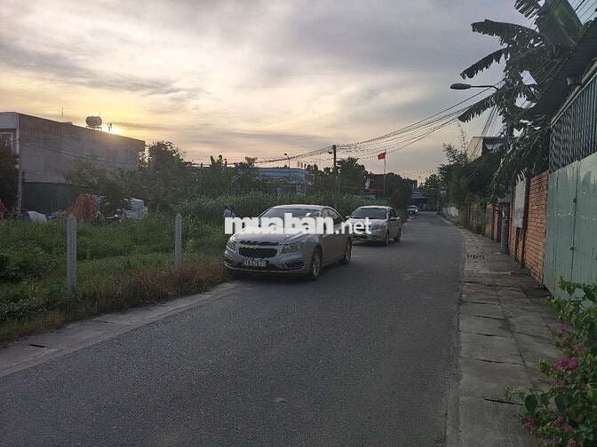 Đất mặt tiền đường DX10 huỳnh văn lũy vào 50m.vị trí đẹp.thông Dx002