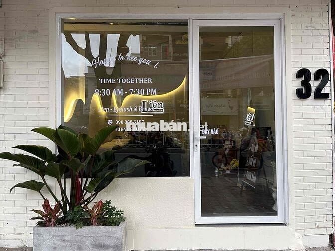 SANG MẶT BẰNG TIỆM NỐI MI - PHUN XĂM TẠI NGÃ 4 NGUYỄN VĂN LƯỢNG GIAO L