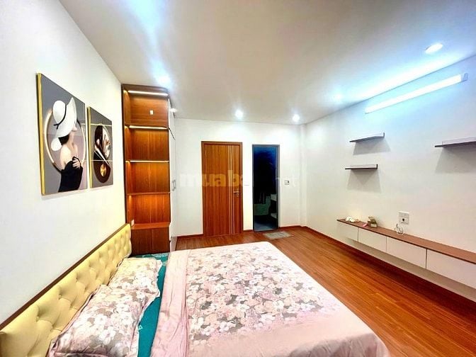 BÁN NHÀ NGÕ 98 ĐÀM QUANG TRUNG, FULL NỘI THẤT (35m2 – GIÁ 7 TỶ 9)