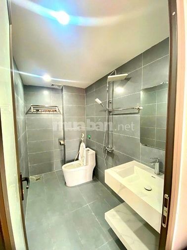 BÁN NHÀ NGÕ 98 ĐÀM QUANG TRUNG, FULL NỘI THẤT (35m2 – GIÁ 7 TỶ 9)