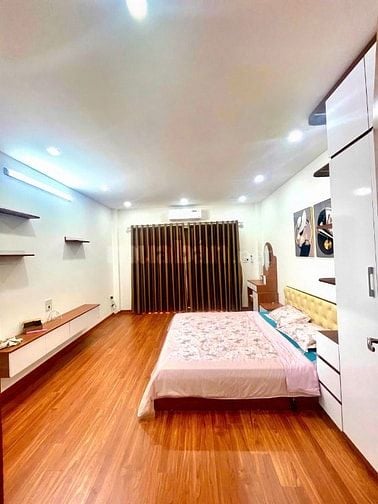 BÁN NHÀ NGÕ 98 ĐÀM QUANG TRUNG, FULL NỘI THẤT (35m2 – GIÁ 7 TỶ 9)