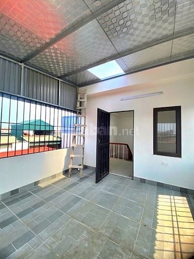 BÁN NHÀ NGÕ 98 ĐÀM QUANG TRUNG, FULL NỘI THẤT (35m2 – GIÁ 7 TỶ 9)