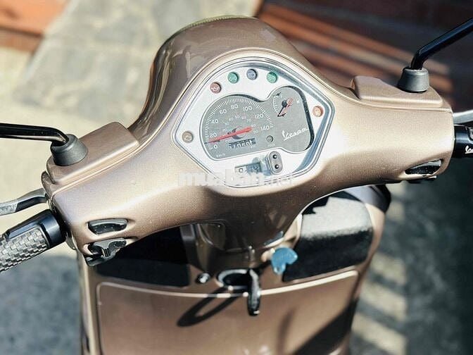 Piaggio Vespa GTS 125 2015 3VAL IE Vàng đồng