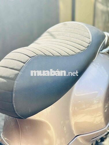 Piaggio Vespa GTS 125 2015 3VAL IE Vàng đồng