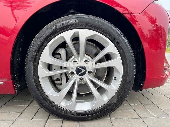 VinFast Lux A2.0 2022 - 60000 km