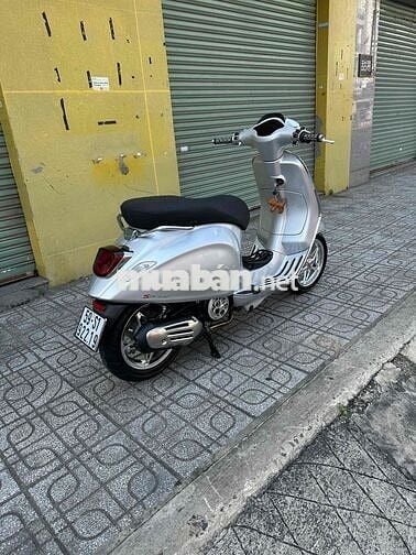 Vespa up ful led đời mới + kiểng nhẹ chính chủ ạ !