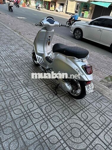 Vespa up ful led đời mới + kiểng nhẹ chính chủ ạ !