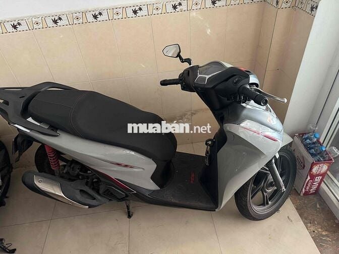 Honda SH125i Xám 4898 km