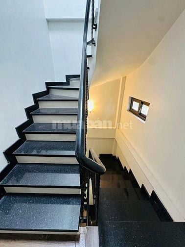 HÀNG CỰC HIẾM - PHỐ NGUYỄN SƠN - FULL NỘI THẤT - TRUNG TÂM CỦA LONG BI