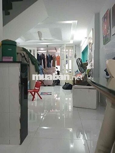 nhà mới đẹp 1 lầu 2pn 2wc hẻm xe hơi đ tam bình