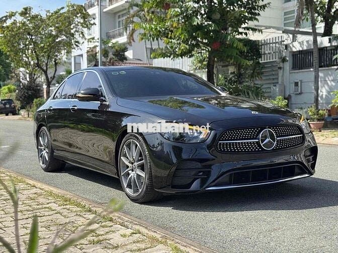 Mercedes-Benz E300 AMG 2022 Đen 16666 km