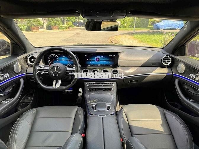 Mercedes-Benz E300 AMG 2022 Đen 16666 km