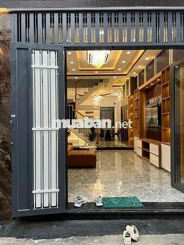 Cho thuê nhà đường Bui Quang Là truoc trường học Tân Sơn Dt 60 m 3 lầu