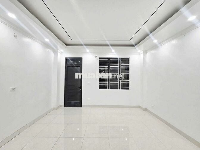 NHÀ CỰC HIẾM - 5 TẦNG - DT31M2 - DÂN XÂY CHẮC CHẮN -SỔ ĐỎ NHƯ HOA HẬU.