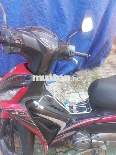 Xe Wrsx Fi 2015, màu đỏ đen, tiết kiệm xăng, 85%