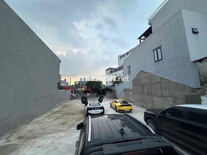 đất mặt tiền 6*26 vuông vức đẹp khu vực sầm uất