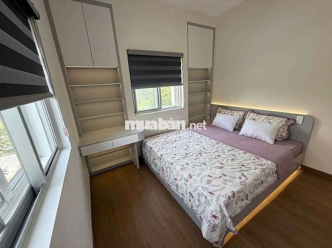 CĂN HỘ 2 PHÒNG NGỦ - 2WC - BAN CÔNG THOÁNG MÁT NGAY TRUNG TÂM QUẬN 7