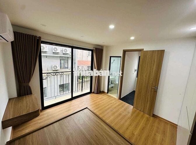 NHÀ ĐẸP VÕ CHÍ CÔNG - HOÀNG QUỐC VIỆT Ô TÔ ĐỖ CỬA 5 TẦNG GIÁ HƠN 7 TỶ.