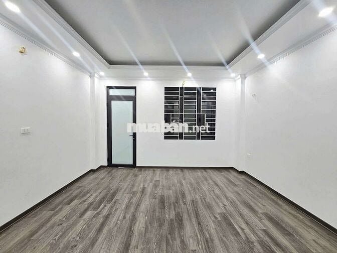 NHÀ CỰC HIẾM - 5 TẦNG - DT31M2 - DÂN XÂY CHẮC CHẮN -SỔ ĐỎ NHƯ HOA HẬU.