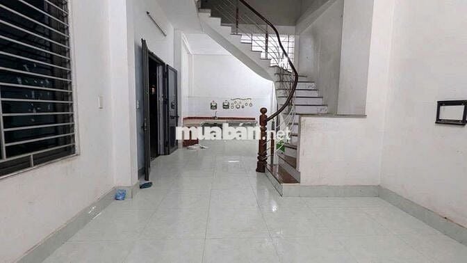 BÁN NHÀ 3 TẦNG- PHƯƠNG TRẠCH - NGAY CẦU NHẬT TÂN - 41M - NHỈNH 5 TỶ