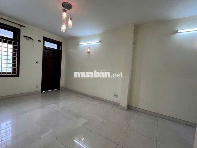 Cho Thuê Nhà Đường Đinh Bộ Lĩnh, Bình Thạnh ( CHO LÀM CHDV - CẢI TẠO )