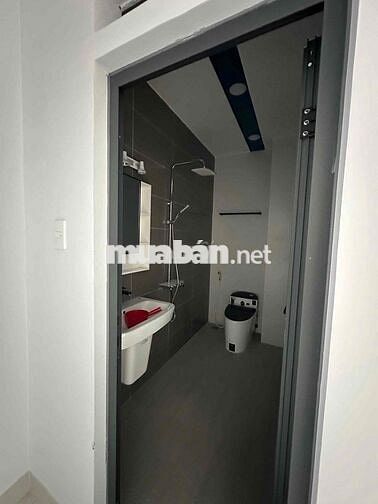 Bán nhà hẻm đẹp thông hai ô tô né nhau ĐƯỜNG SỐ 5, P. BHH, BÌNH TÂN