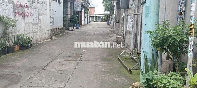 Gấp Bán nhà 3 tầng Dĩ An, giảm còn 3 tỷ 2,nhà 3 phòng ngủ có 6 ở Trọ