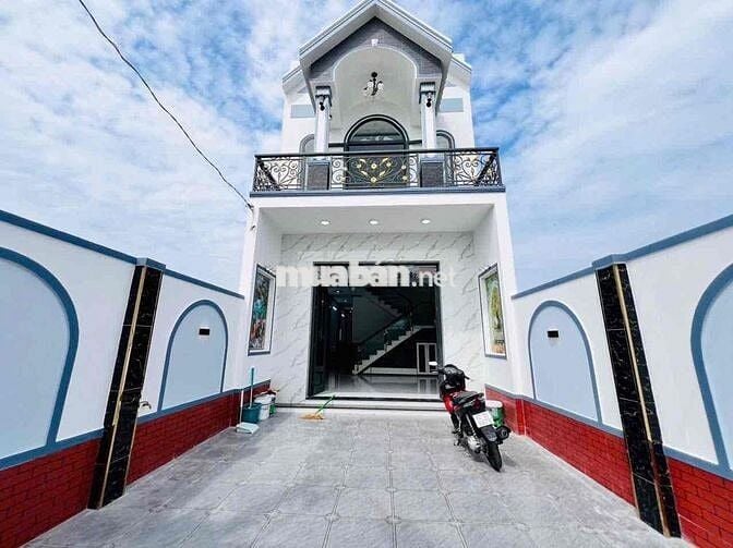 Bán nhà mặt tiền đường Đoàn Văn Diệu. cách chợ Bình Chánh 15p