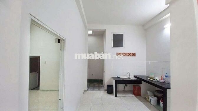 NHÀ MẶT TIỀN VỪA Ở VỪA KD, LÀM VP 6X18M 3PN 3WC MẶT TIỀN PHÚ CHÂU